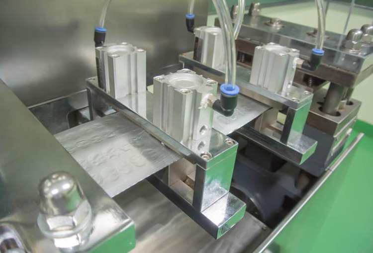 Blister Packaging machine-4