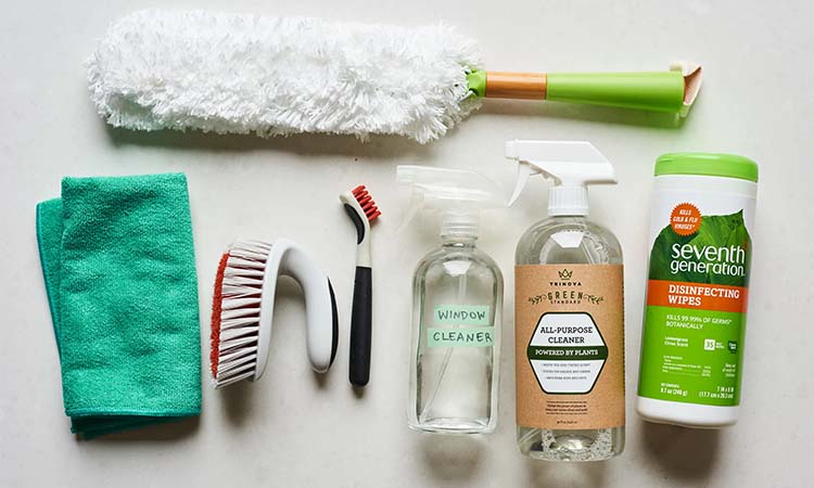 Adopt the suitable cleaning tools