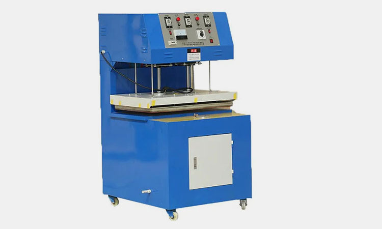 Semi automatic blister packaging machine